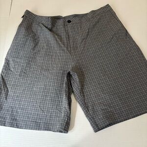 QUIKSILVER GRAY Small Plaid Shorts